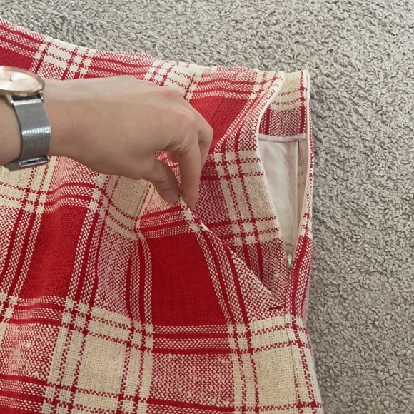 Zara skirt with pockets both size - Picture 3 of 4